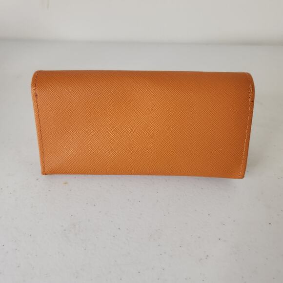 Tory Burch Eye Glass Case with Gold Detail - Picture 3 of 9